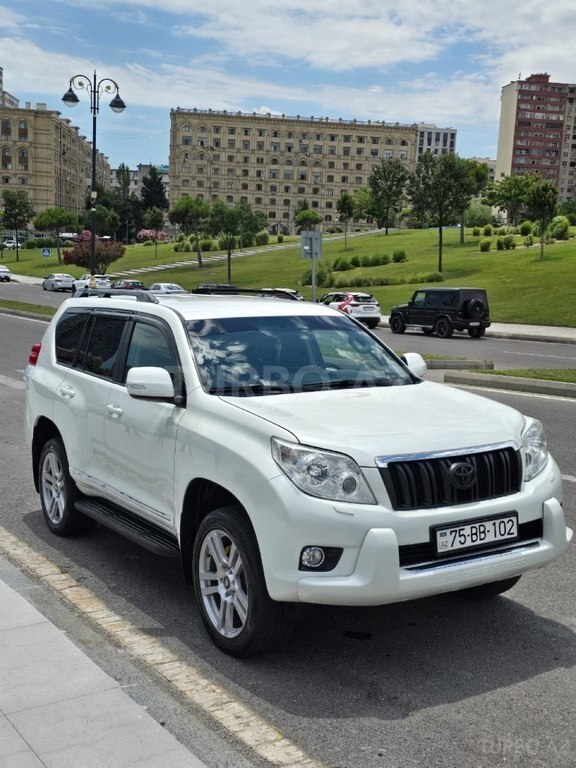 Toyota Land Cruiser Prado