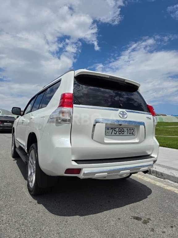 Toyota Land Cruiser Prado