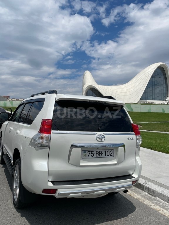 Toyota Land Cruiser Prado