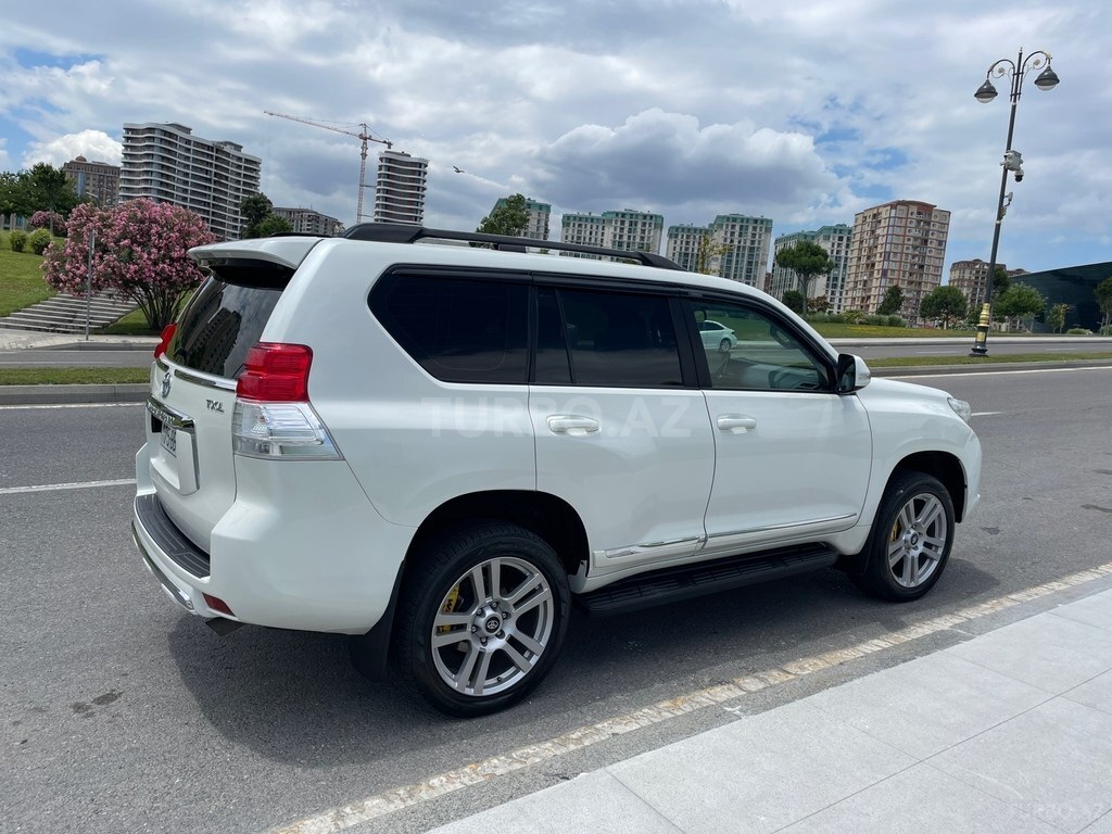 Toyota Land Cruiser Prado