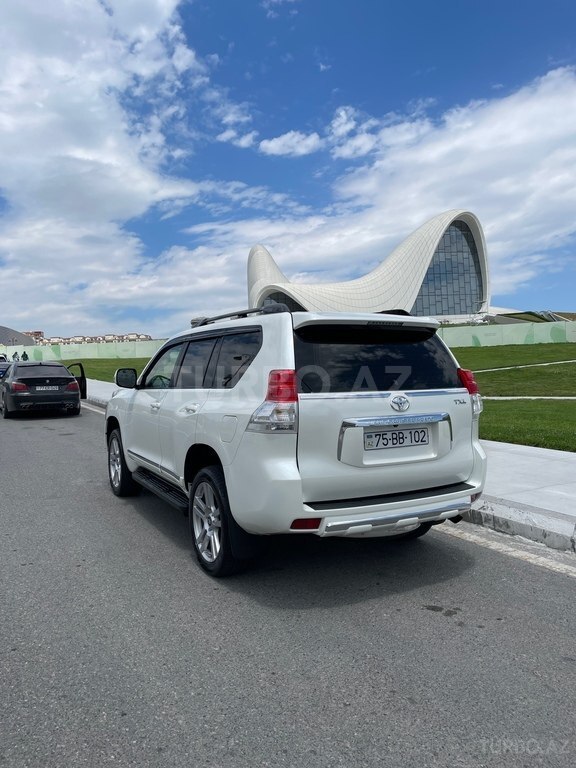 Toyota Land Cruiser Prado