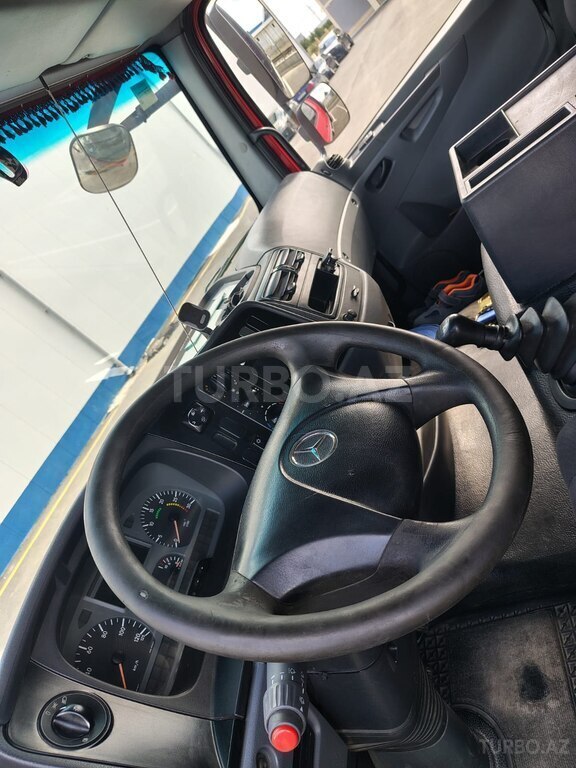 Mercedes Atego 1218