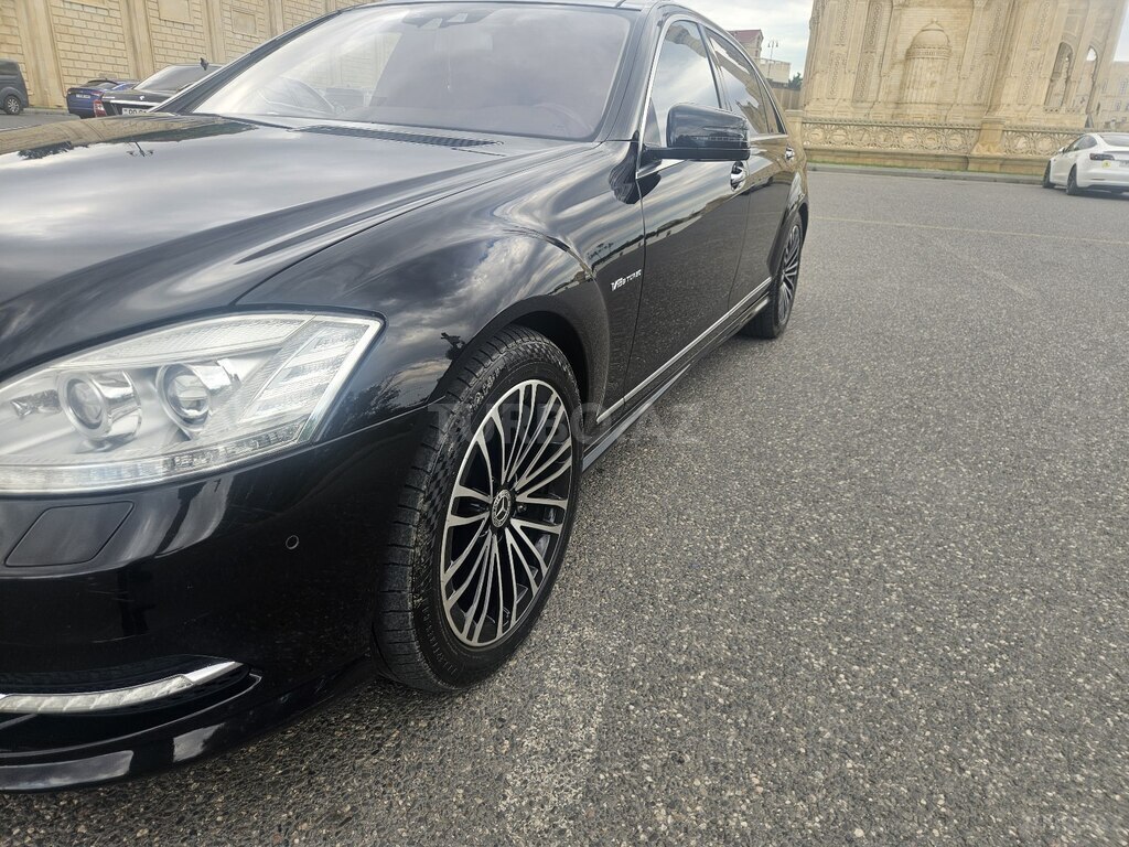 Mercedes S 500 4MATIC