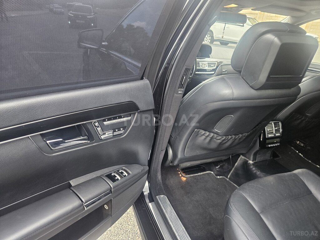 Mercedes S 500 4MATIC