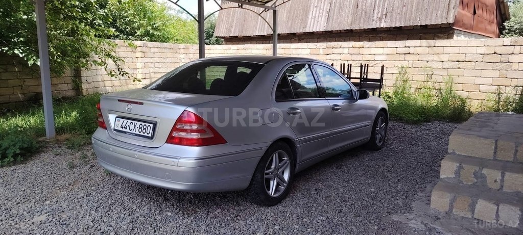 Mercedes C 230