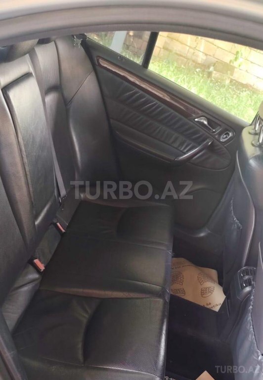Mercedes C 230