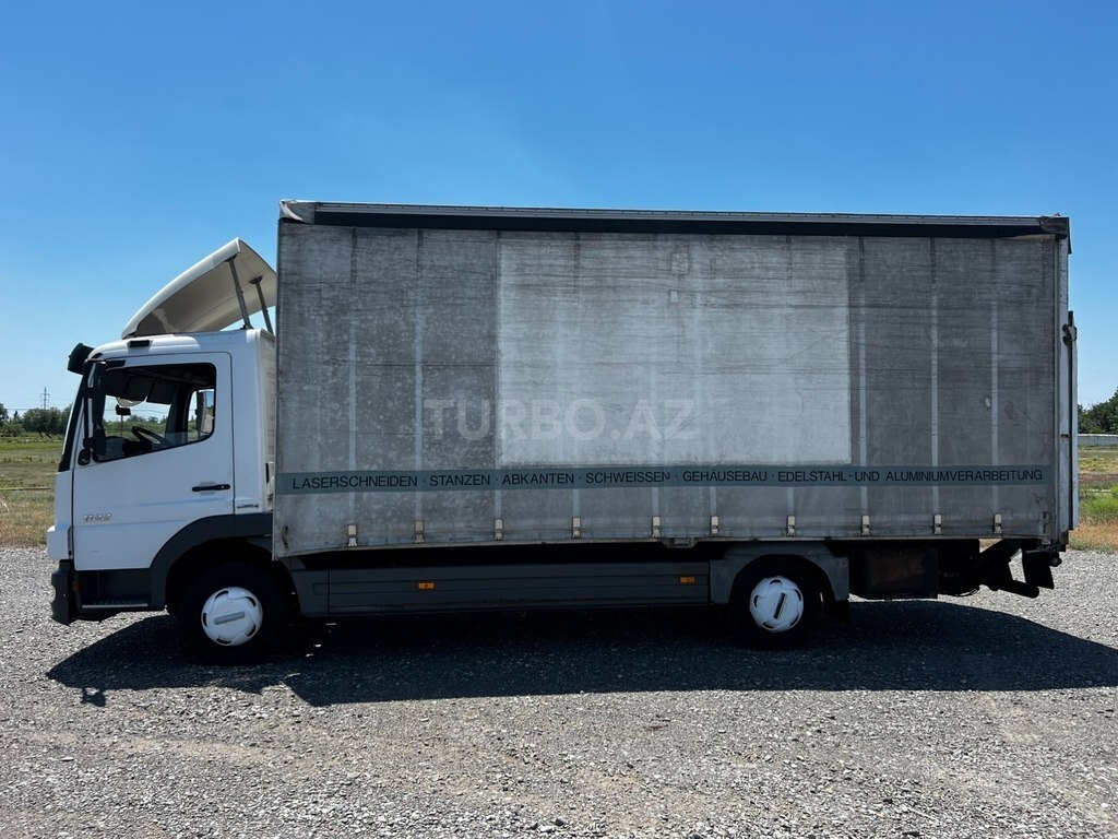 Mercedes Atego 822