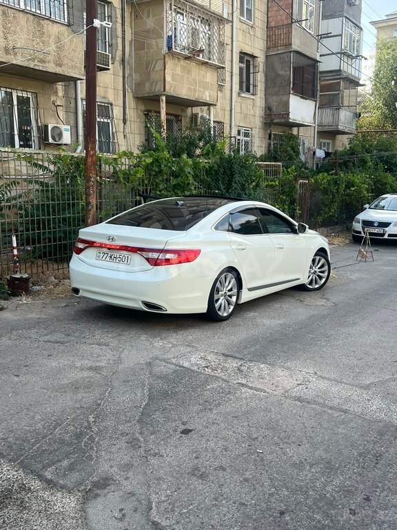 Hyundai Grandeur