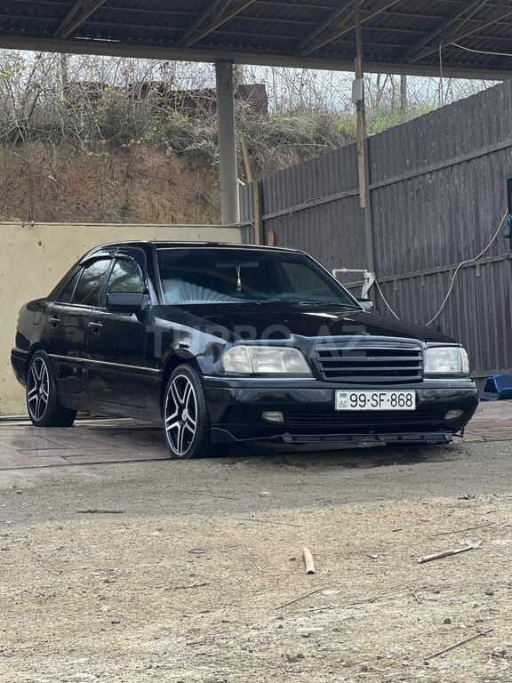 Mercedes C 280