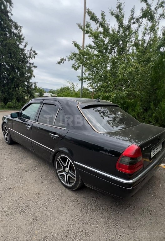 Mercedes C 280