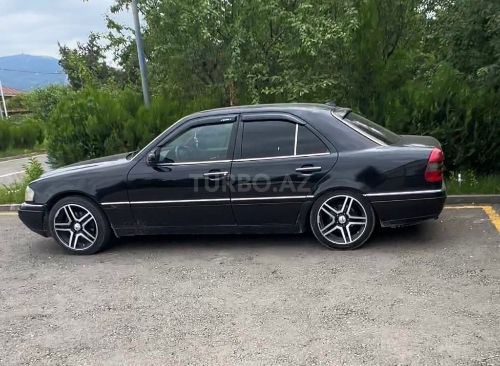 Mercedes C 280