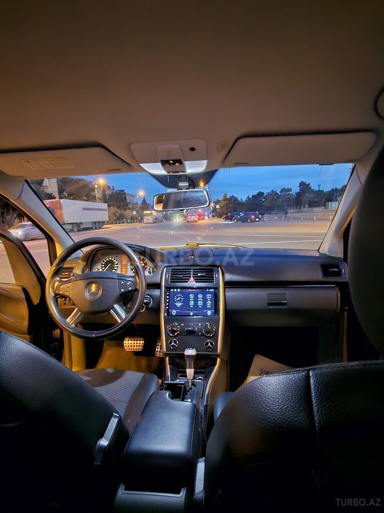 Mercedes B 170