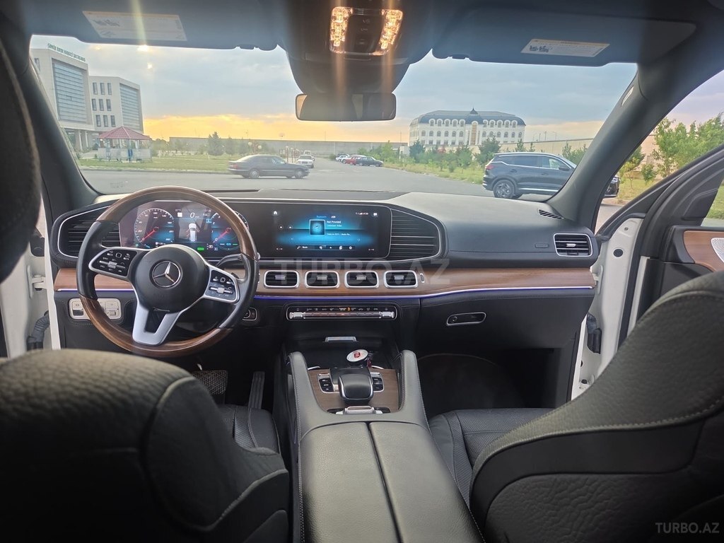 Mercedes GLS 450 4MATIC