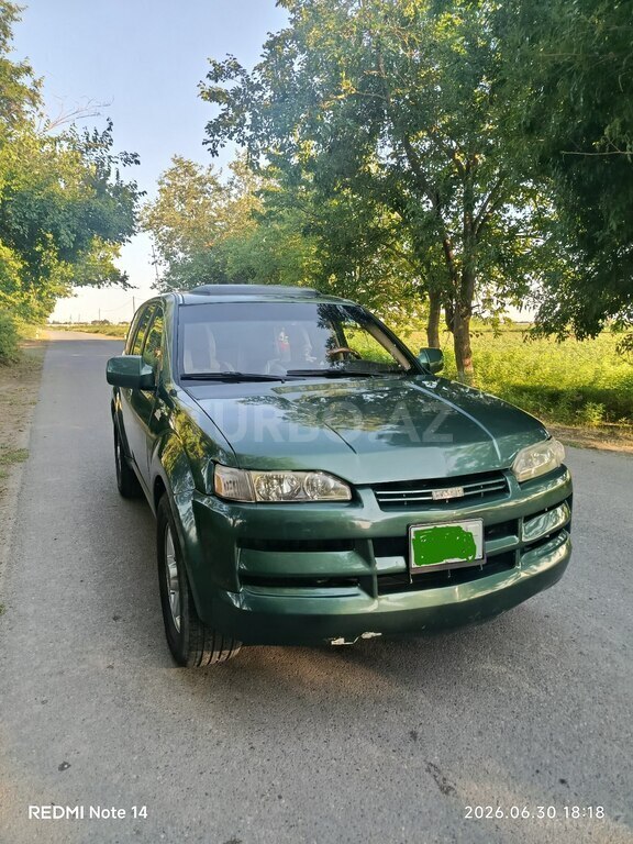 Isuzu Axiom