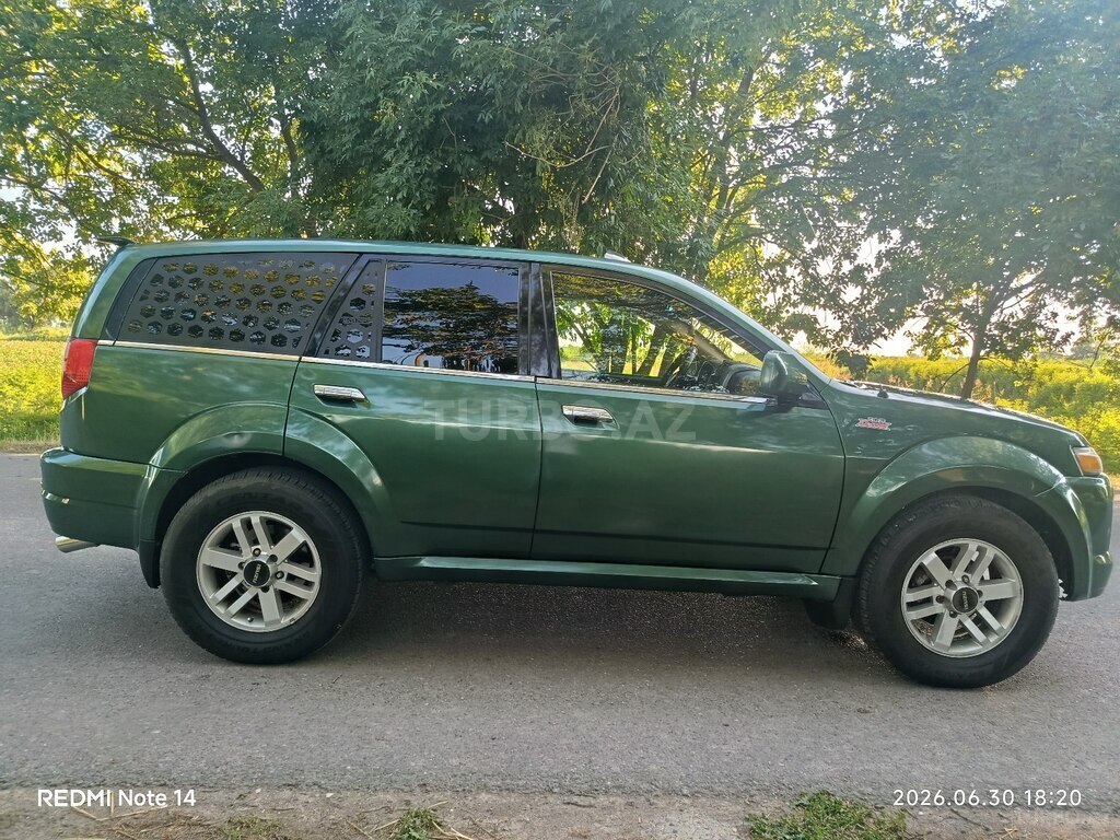 Isuzu Axiom