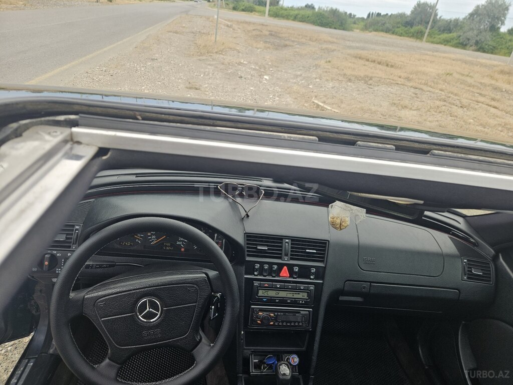 Mercedes C 280