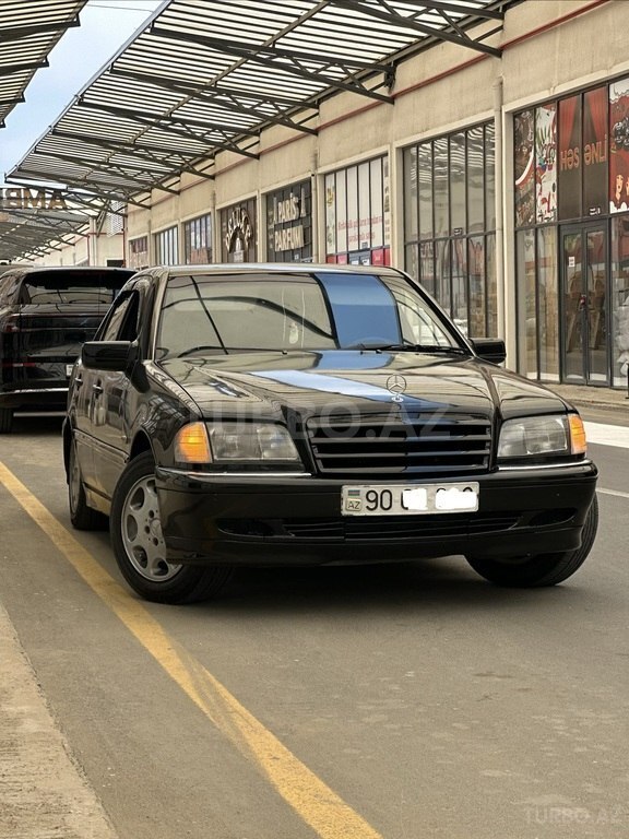 Mercedes C 200