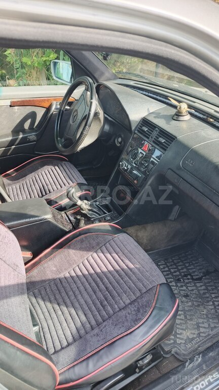 Mercedes C 180