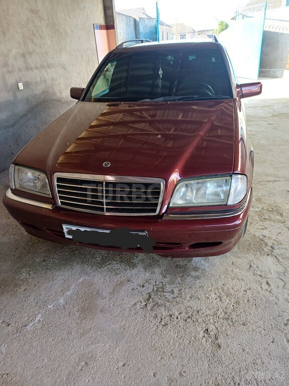 Mercedes C 200