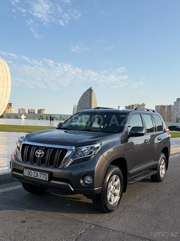 Toyota Land Cruiser Prado