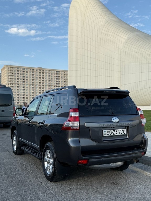 Toyota Land Cruiser Prado
