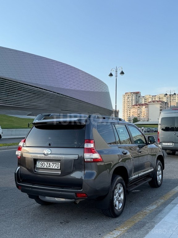 Toyota Land Cruiser Prado