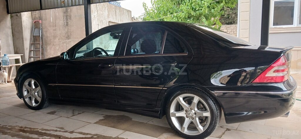 Mercedes C 230