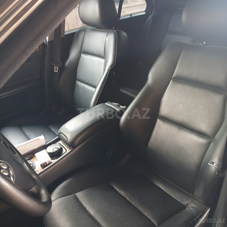 Mercedes C 230