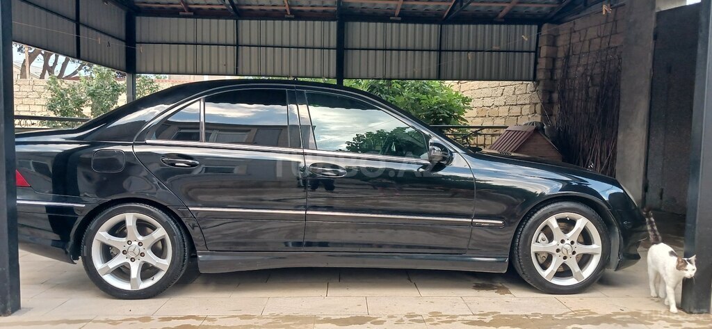 Mercedes C 230