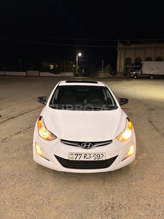 Hyundai Elantra
