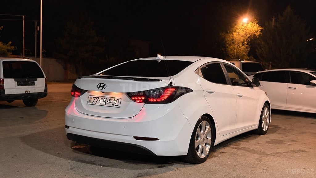 Hyundai Elantra