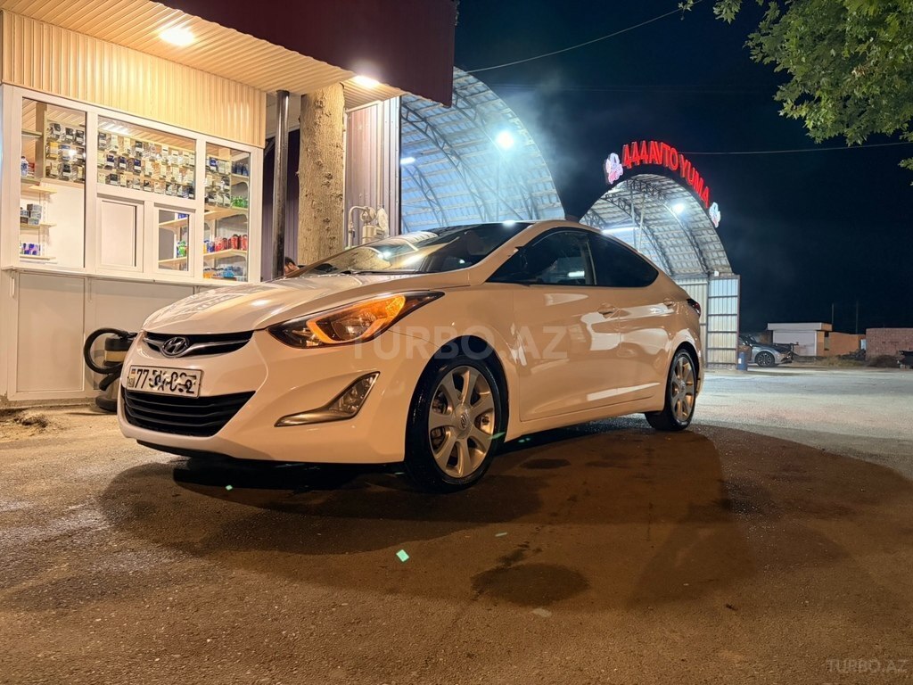 Hyundai Elantra