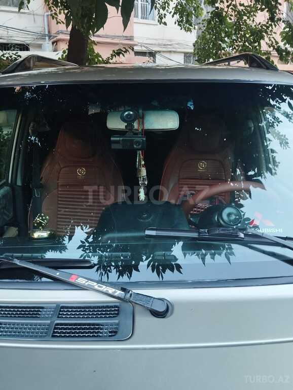 Mitsubishi Pajero io