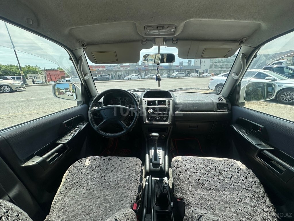 Mitsubishi Pajero io