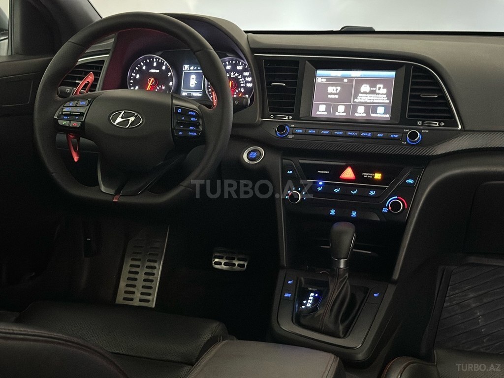 Hyundai Elantra
