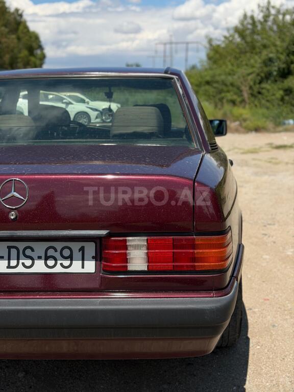 Mercedes 190
