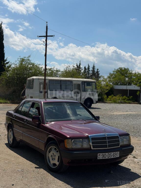 Mercedes 190