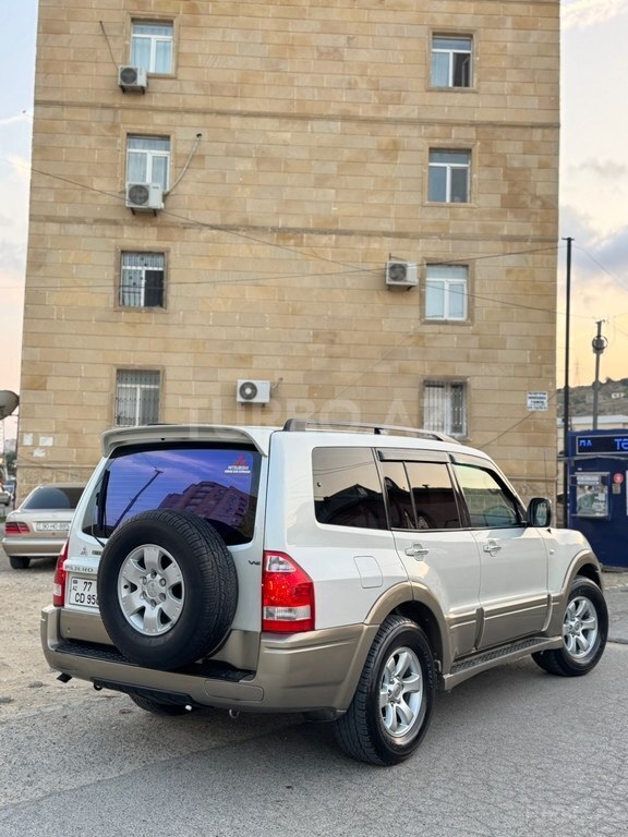 Mitsubishi Pajero