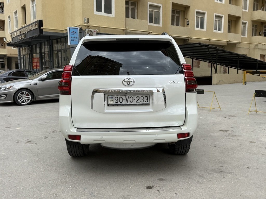 Toyota Land Cruiser Prado