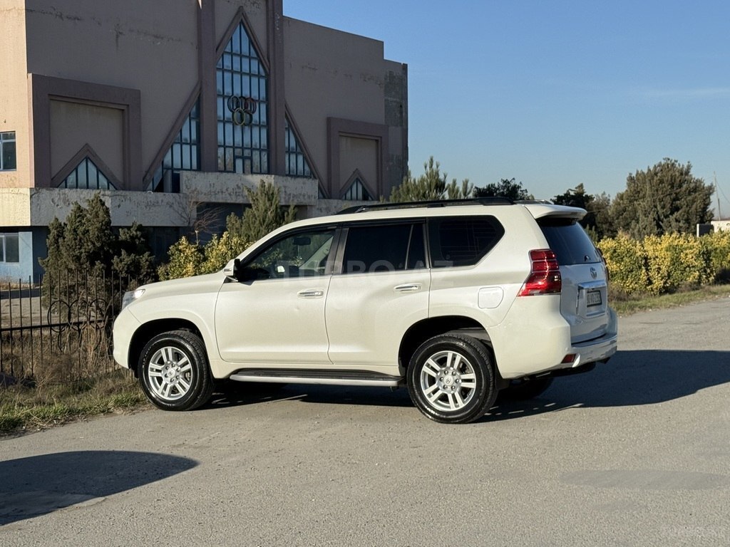 Toyota Land Cruiser Prado