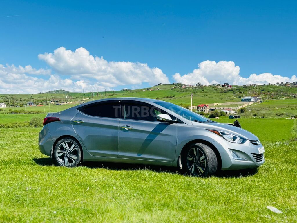 Hyundai Elantra