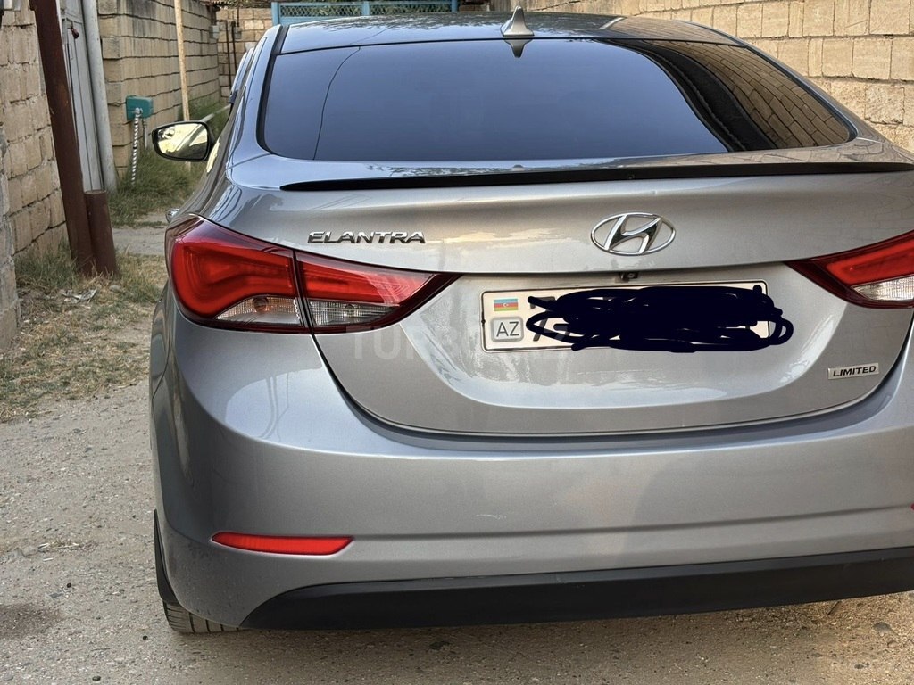 Hyundai Elantra