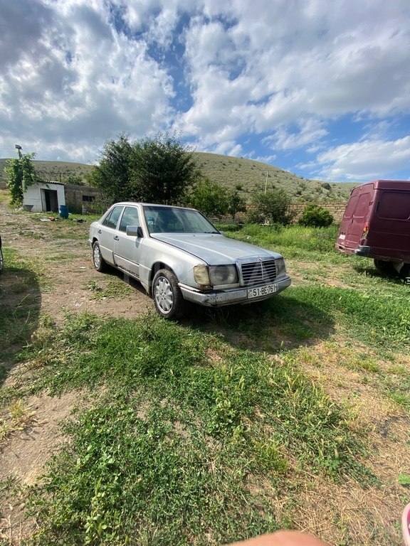 Mercedes 300 D