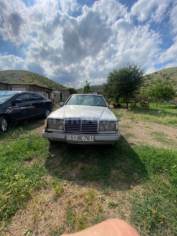 Mercedes 300 D