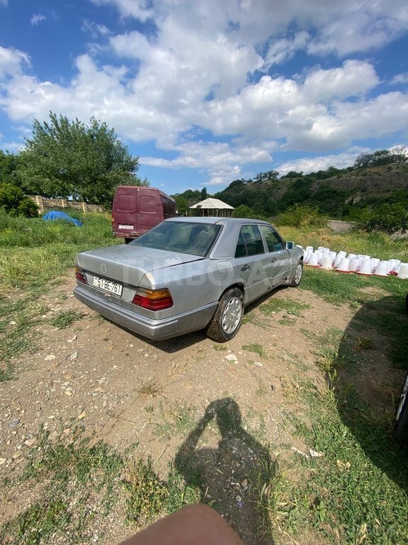 Mercedes 300 D