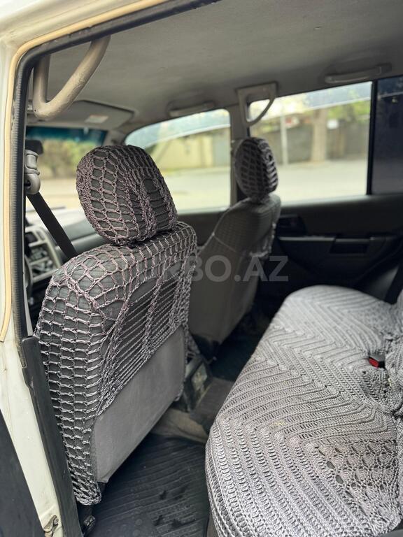 Mitsubishi Pajero io