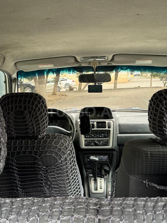 Mitsubishi Pajero io