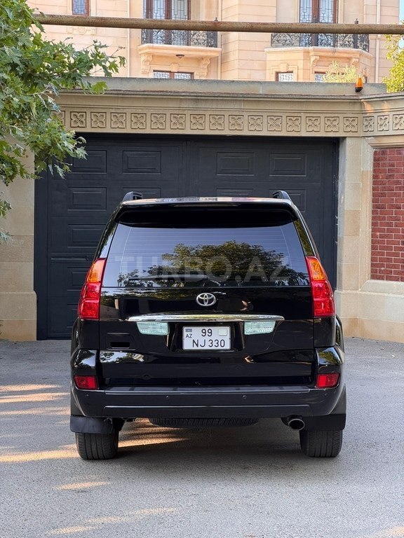 Toyota Land Cruiser Prado