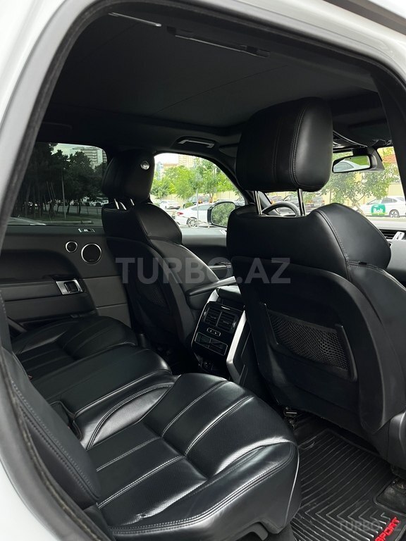 Land Rover RR Sport