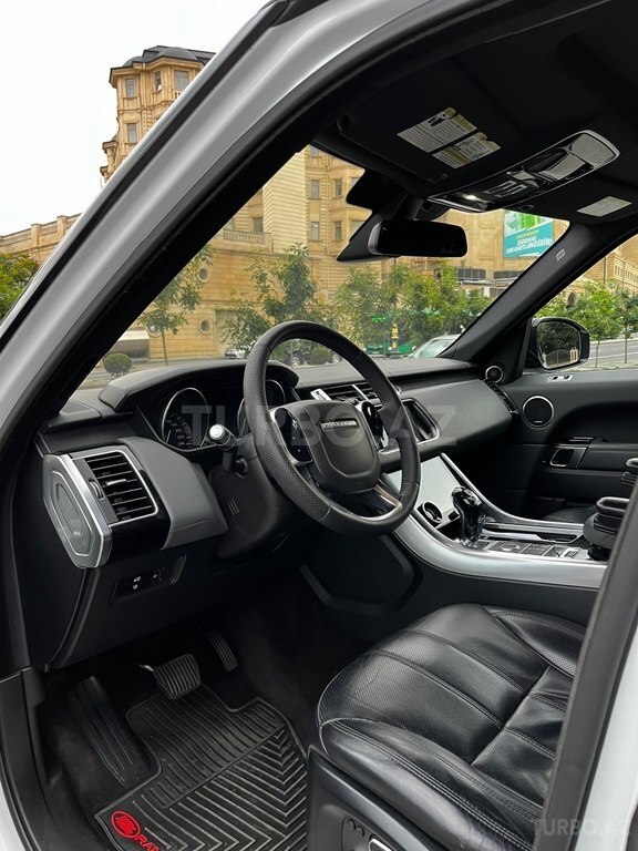 Land Rover RR Sport